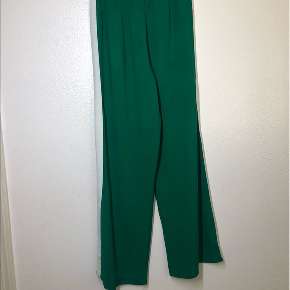 Forever 21 Green Sweats - Picture 7 of 8